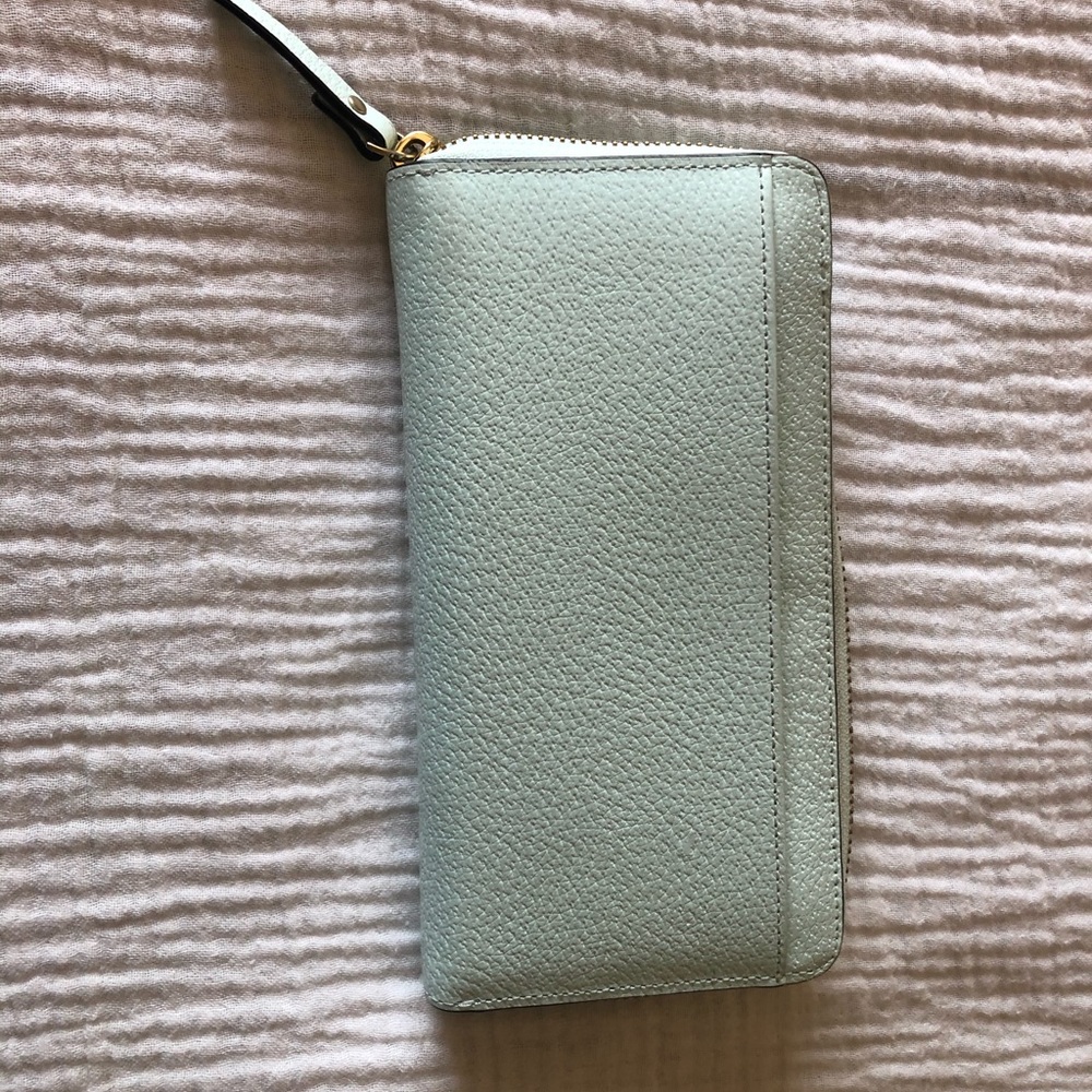 Kate Spade Wallet - Picture 2 of 4